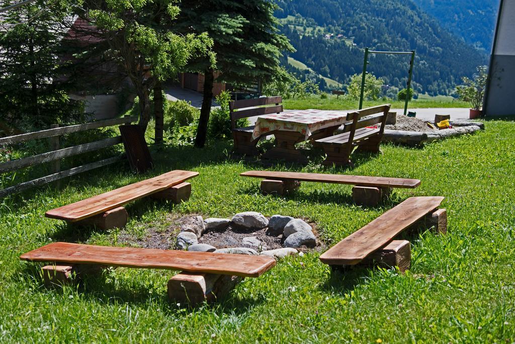 Hotel Gaestehaus Berger - Priglhof Treffen Exterior foto