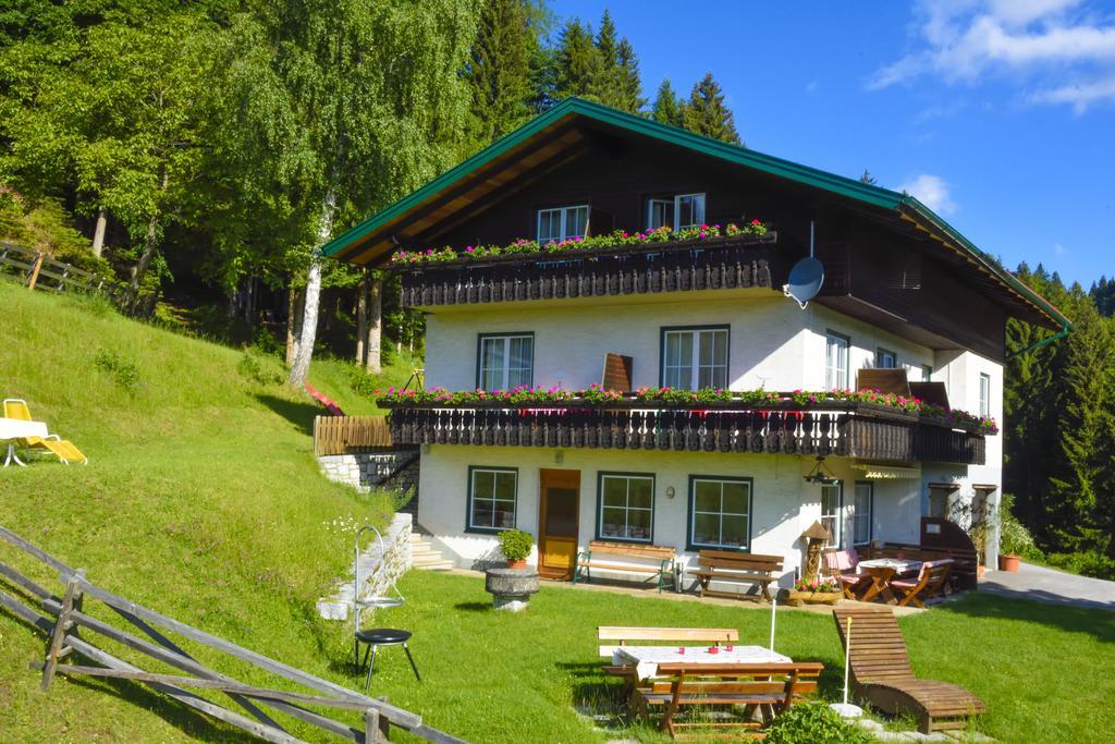 Gaestehaus Berger - Priglhof Treffen Exterior foto